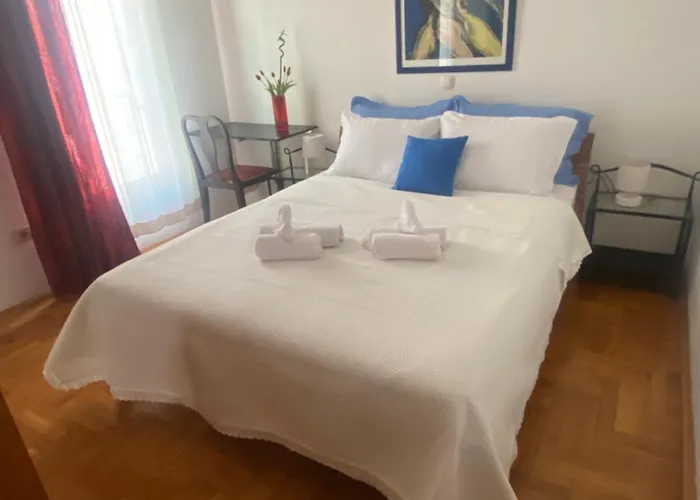 Tchaikovsky Apartman *